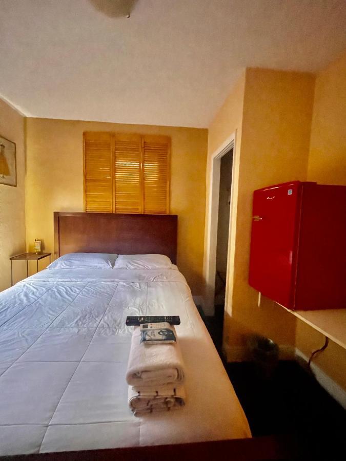 Habitacion Centrica Calle 8 マイアミ エクステリア 写真